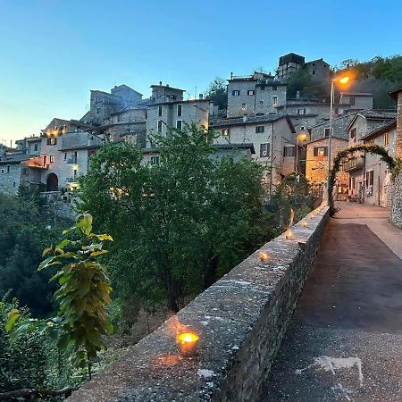 Appartamento Storico A Valle San Martino Di Spoleto Exterior foto