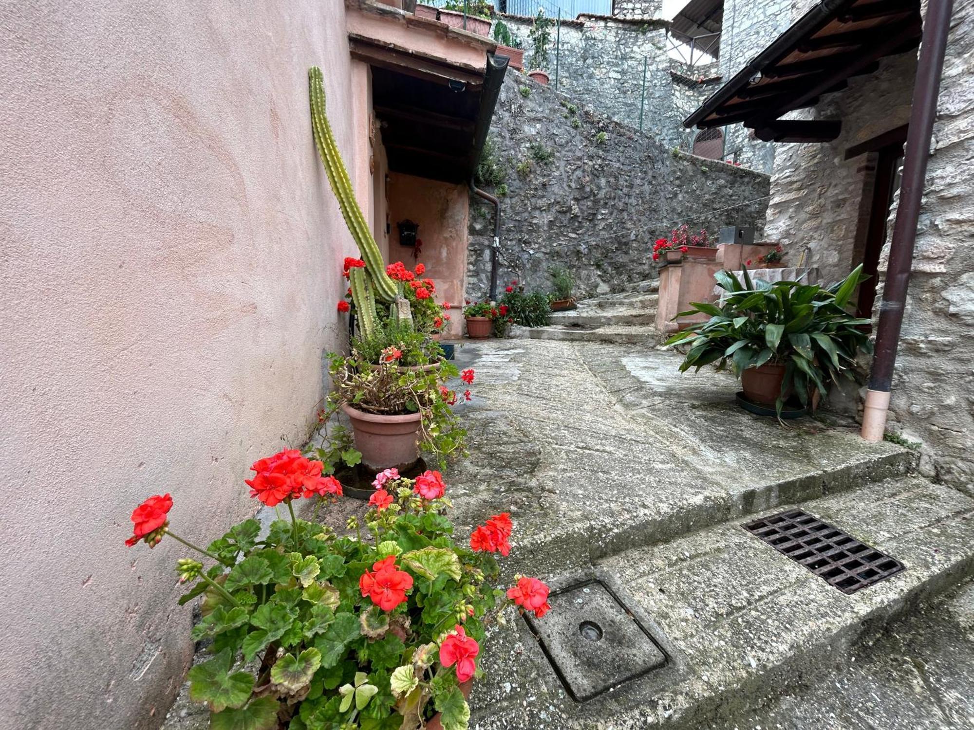 Appartamento Storico A Valle San Martino Di Spoleto Exterior foto